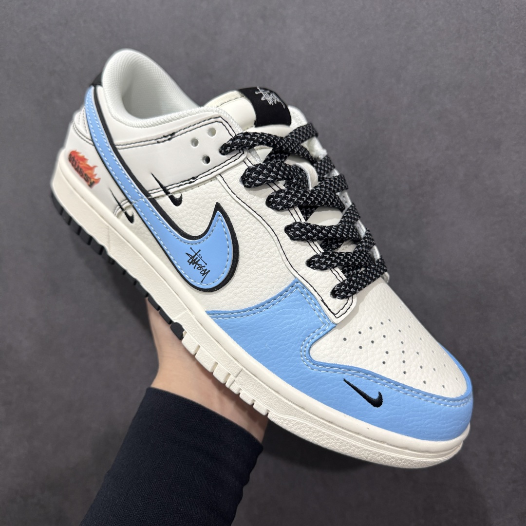  
【定制版】Nike SB Dunk Low 斯图西联名 双拼黑蓝 周年高端定制 低帮休闲板鞋 ZH2