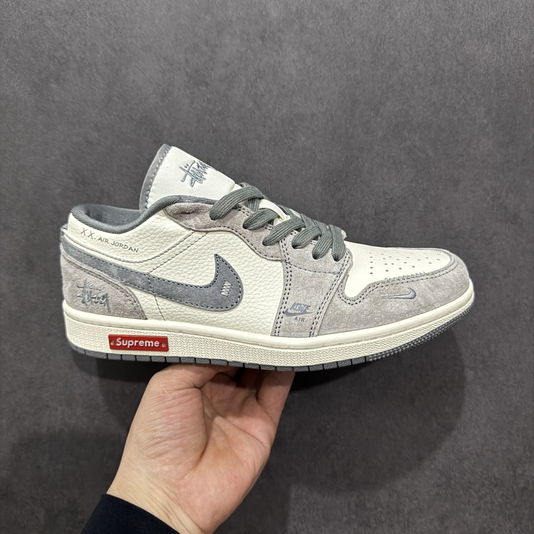  
【定制版】Air Jordan 1 Low AJ1 乔1 斯图西联名 米灰金属标 高端定制 低帮复古