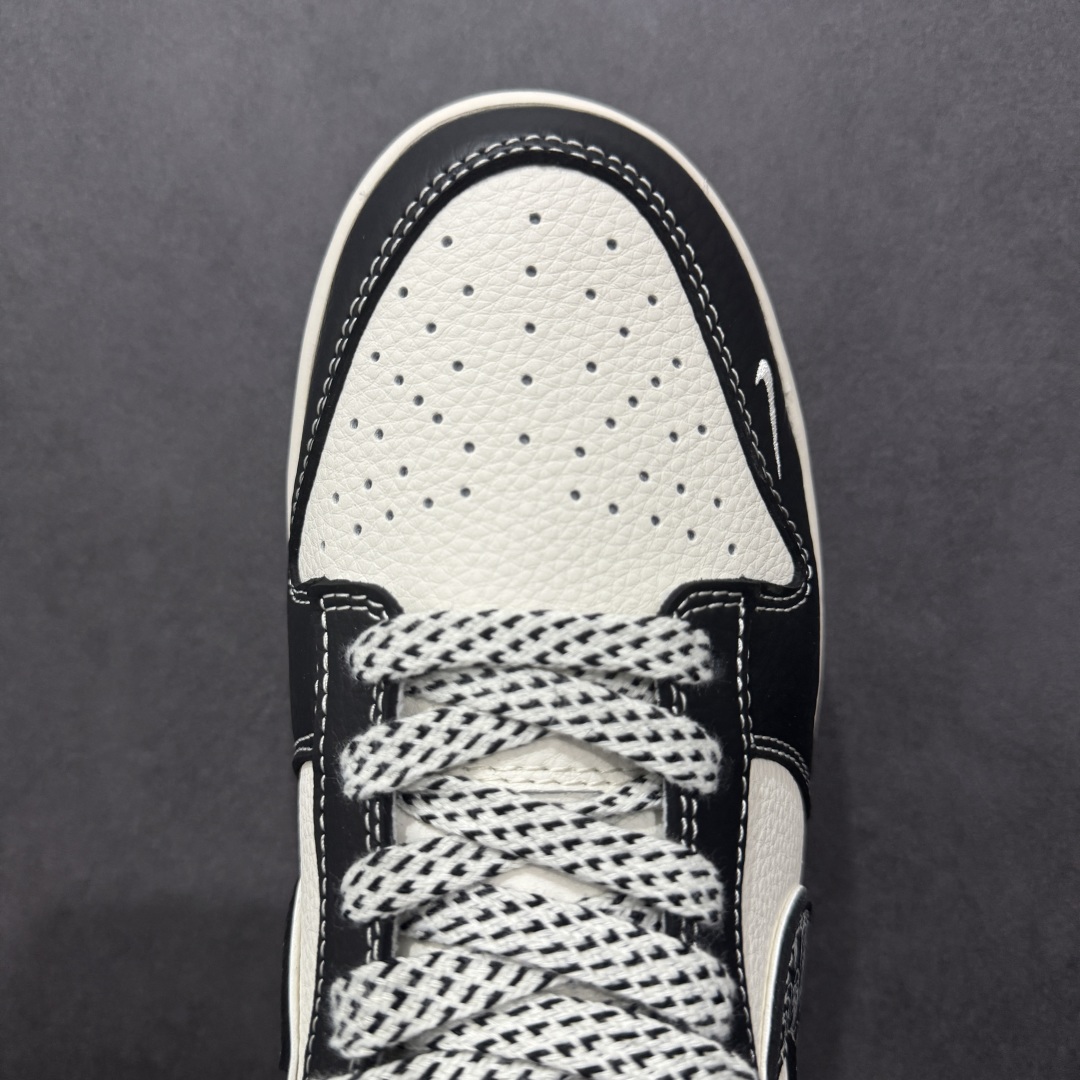  
【定制版】Nike SB Dunk Low x Stussy 白黑小钩
纯原大厂出品 极力推荐
原装