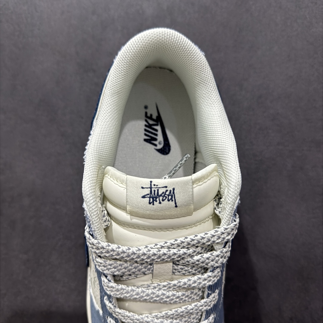 
【定制版】Nike SB Dunk Low 斯图西联名 水蓝牛仔 周年高端定制 低帮休闲板鞋 JJ2