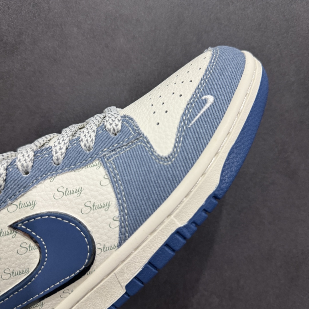  
【定制版】Nike SB Dunk Low 斯图西联名 水蓝牛仔 周年高端定制 低帮休闲板鞋 JJ2