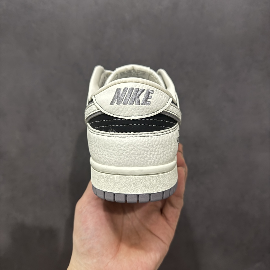  
【定制版】Nike SB Dunk Low 北面联名 奶白黑灰 周年高端定制 低帮休闲板鞋 SC92