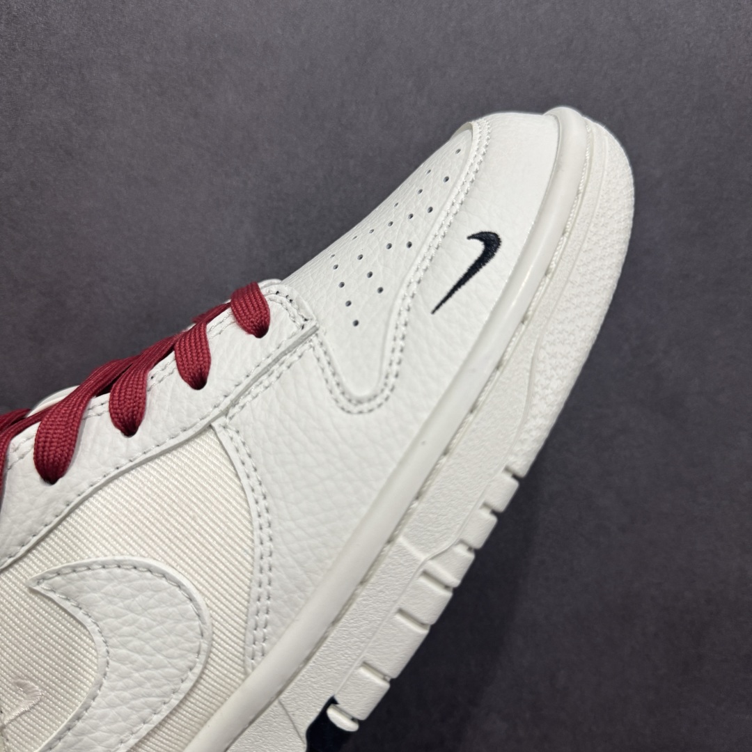  
【定制版】Nike SB Dunk Low 白黑红三小钩
纯原大厂出品 极力推荐
原装头层材料 独家