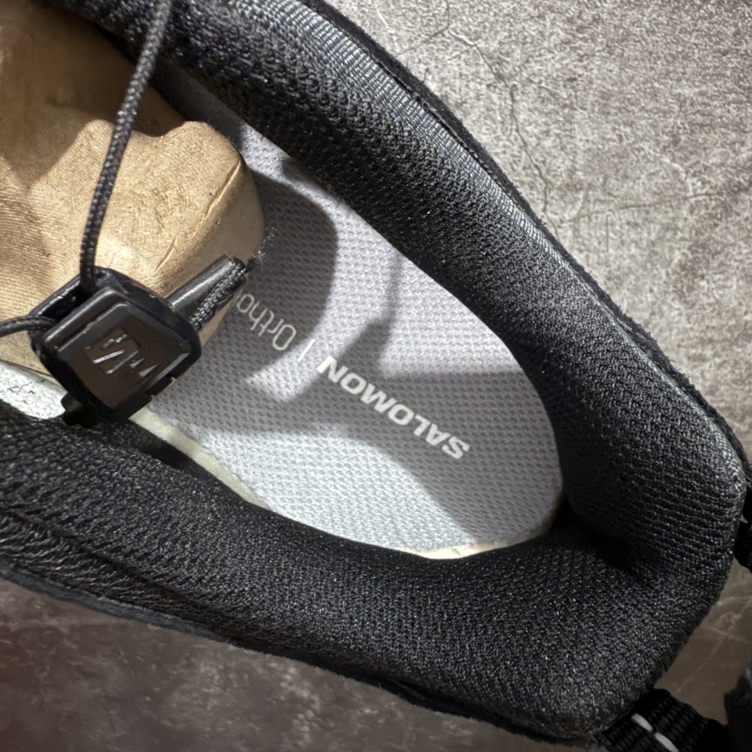 图片[7]-【纯原W1版】SALOMON XA Pro 3D Suede黑生胶 萨洛蒙潮流越野机能户外功能鞋 472433 纯原外贸平台特供订单 耗时半年巨作 全套原纸板楦头开发 原厂特供网布配套加持 确保原汁原味 完美呈现版型 原档数据独家私模五层组合大底 男女鞋同步官方开发至46.5 原装Ortholite轻量化鞋垫 中底布带钢印编号 原厂TPU锁扣 进口港宝加持 后跟自然饱满 还原公司包裹性 鞋面采用SENSIFT贴合技术 全方位贴合包裹脚型 鞋跟部鞋底牵引设计 提供强大的抓地性能 更适应野外崎岖不平的道路 其3D ADVANCED CHASSIS底盘 材料轻量大化 钉齿设计更具稳定性 防护性 鞋底易磨损区运用CONTAGRIP高耐磨材料 应对城市硬质路面长距离跑考验 尺码：36 36.5 37.5 38 38.5 39 40 40.5 41 42 42.5 43 44 44.5 45-选品中心