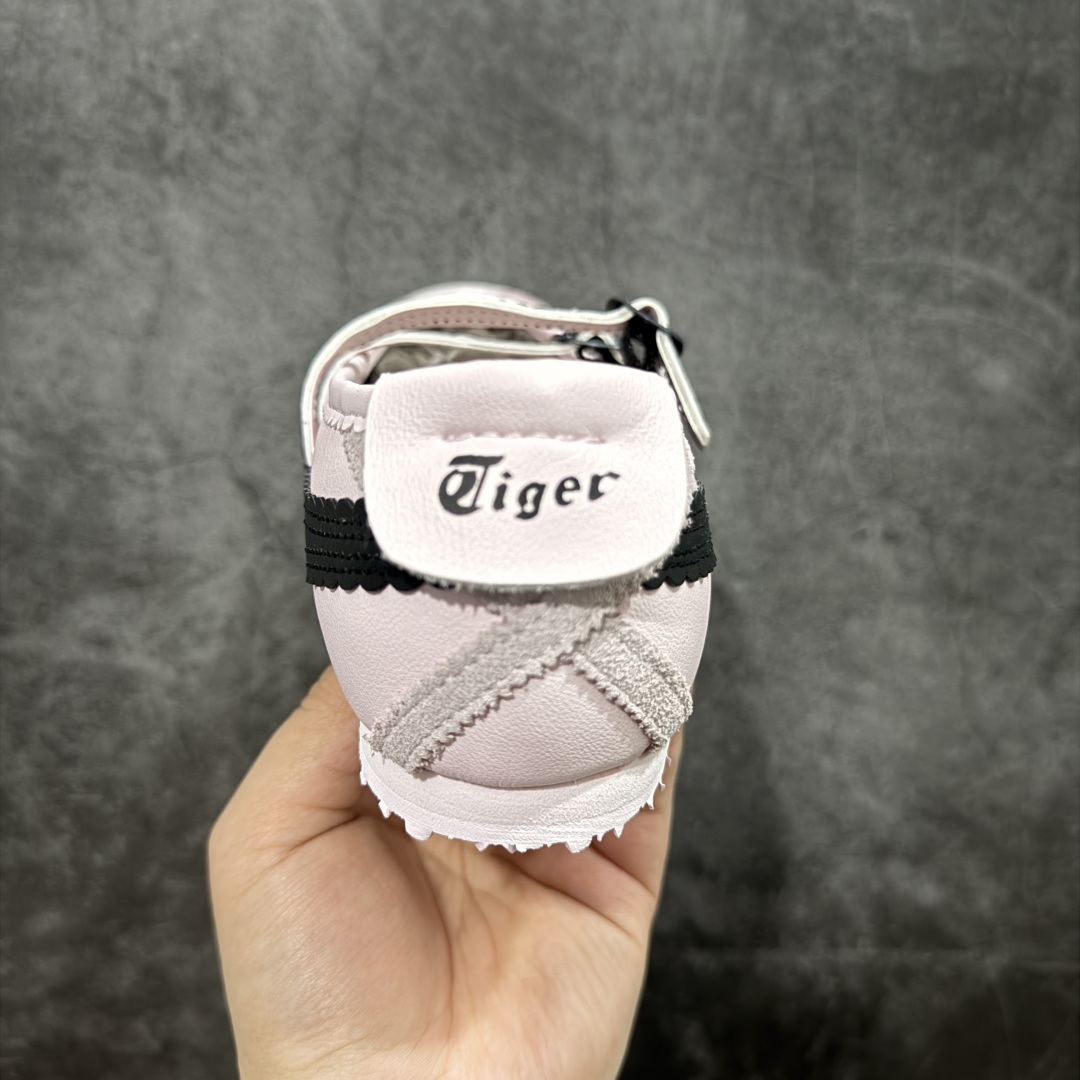 图片[4]-【公司级】Onitsuka Tiger鬼塚虎 鬼冢虎MEXICO 66 TGRS 平跟 玛丽珍鞋款演绎芭蕾风潮 整鞋采用银色金属光泽材质镜面效果，配合渐变奶油色皮革拼接，与立体镂空双滑动扣装饰，3秒完成松紧调节，呈现出轻盈且充满未来感的视觉效果。 鞋侧标志性的虎爪纹搭配白色缝线与鞋头弧线巧妙呼应，波浪形边缘设计打破传统运动鞋的棱角感，既保证运动功能性，又延续了MEXICO 66系列特有的复古跑鞋基因。 无论是日常出行还是运动场合，在光线下会折射出丝绸般的光晕，随手一拍就是赛博朋克大片既视感 尺码：36 37 37.5 38 39 39.5 40-选品中心