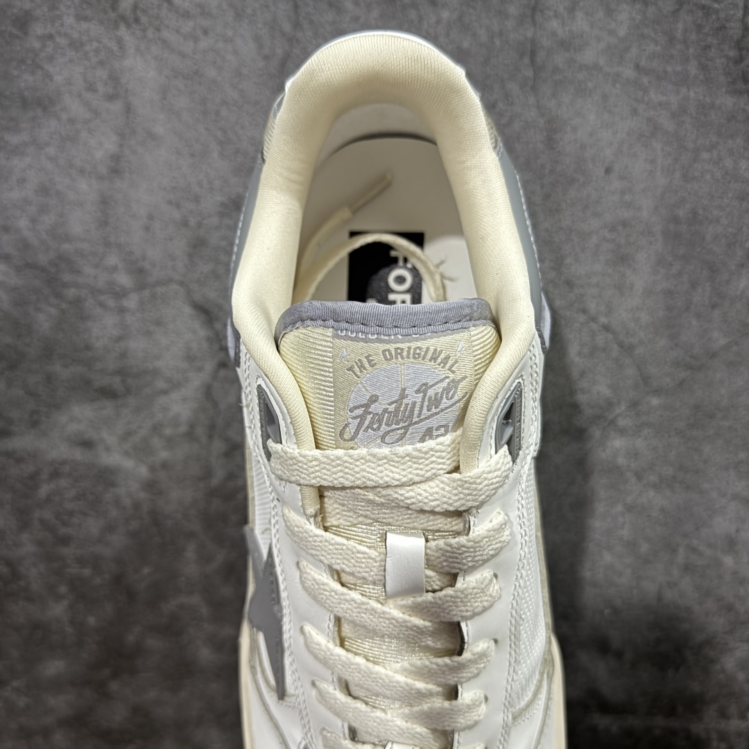 图片[8]-【广东纯原版本】GGDB Golden Goose Deluxe Brand Forty2 2025春季新款厚底星星板鞋小脏鞋新款厚底脏脏鞋情侣款休闲板鞋时尚百搭星星小白鞋 ！ GGDB新色小脏鞋火红程度比小白鞋还要早，打破传统审美，小脏鞋做到了！明星私服上脚示范 就是这么百搭 ！再也不用担心洗鞋的问题啦！进口牛皮鞋面，毛巾布+透气网里，Tpu大底橡胶组合大底配意大利进口高发泡沿条！独家开模乳胶垫 3.5cm内增高鞋垫，内增高藏的特别好，一般人不会发现我们有内增高，鞋垫是单独的，可以取出！鞋子手工打磨上色，做旧效果超级复古！最新配色！配全套包装防尘袋！ 尺码：35 36 37 38 39 40 41 42 43 44-选品中心