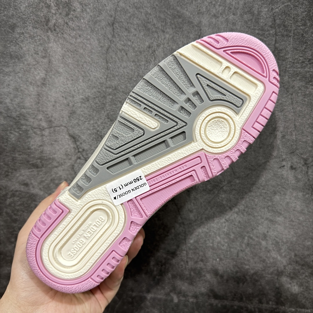 图片[9]-【广东纯原版本】GGDB Golden Goose Deluxe Brand Forty2 2025春季新款厚底星星板鞋小脏鞋新款厚底脏脏鞋情侣款休闲板鞋时尚百搭星星小白鞋 ！ GGDB新色小脏鞋火红程度比小白鞋还要早，打破传统审美，小脏鞋做到了！明星私服上脚示范 就是这么百搭 ！再也不用担心洗鞋的问题啦！进口牛皮鞋面，毛巾布+透气网里，Tpu大底橡胶组合大底配意大利进口高发泡沿条！独家开模乳胶垫 3.5cm内增高鞋垫，内增高藏的特别好，一般人不会发现我们有内增高，鞋垫是单独的，可以取出！鞋子手工打磨上色，做旧效果超级复古！最新配色！配全套包装防尘袋！ 尺码：35 36 37 38 39 40 41 42 43 44-选品中心