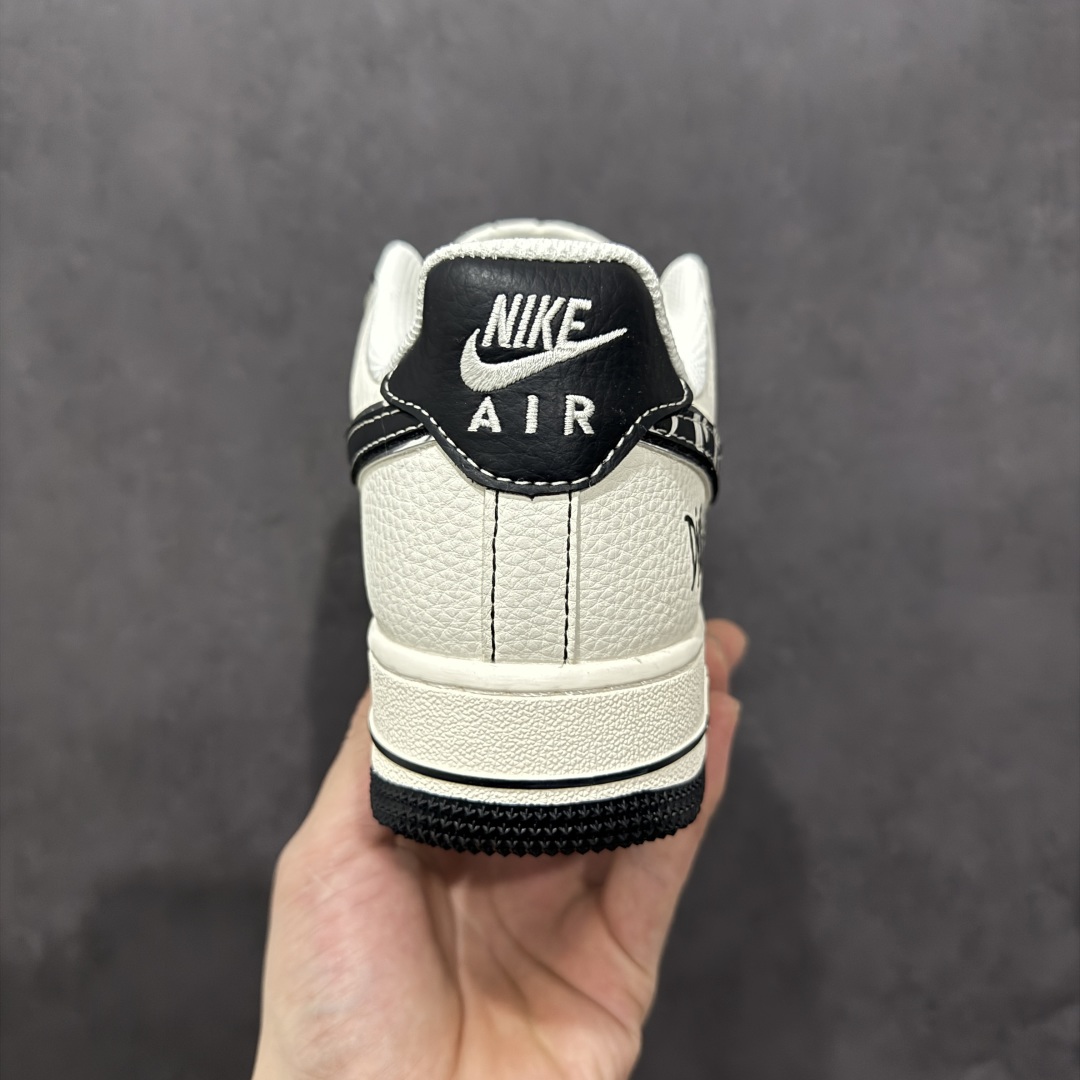 260  【定制版】Nike Air Force 1'07 Low 迪奥联名 双拼迪奥勾 空军一号低帮休闲板鞋 XS1958-544