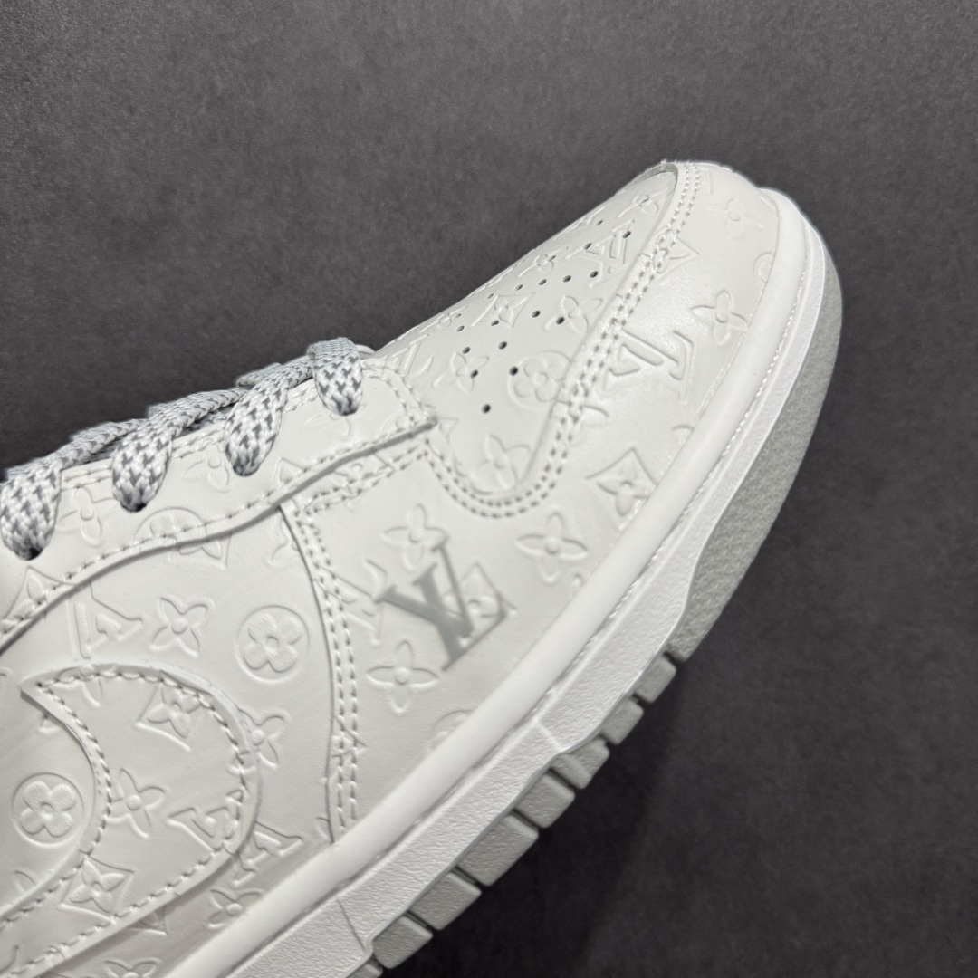  
【定制版】Nike SB Dunk Low LV联名 灰白暗印花 周年高端定制 低帮休闲板鞋 XX3