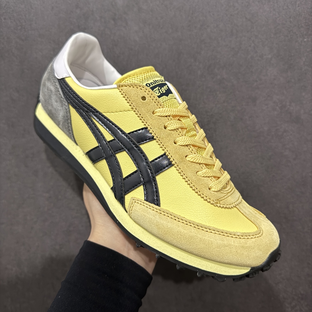 图片[3]-【公司级】Onitsuka Tiger鬼塚虎/鬼冢虎阿甘鞋EDR 78™休闲鞋78系列 中性休闲运动鞋 复古风的日常百搭神器它的设计灵感来源于经典跑步鞋，简约又不失时尚感。经典配色让整双鞋看起来特别温暖，搭配牛仔裤或者休闲裤都非常合适。鞋身采用优质材料制成，穿着起来轻便又舒适，长时间走路也不会觉得累。这双鞋的设计细节也很用心，鞋底纹路清晰，抓地力强，适合各种场合。无论是日常通勤还是周末出游，它都能成为你的最佳拍档。 尺码： 36-45 含半码 编码： FS220240-选品中心