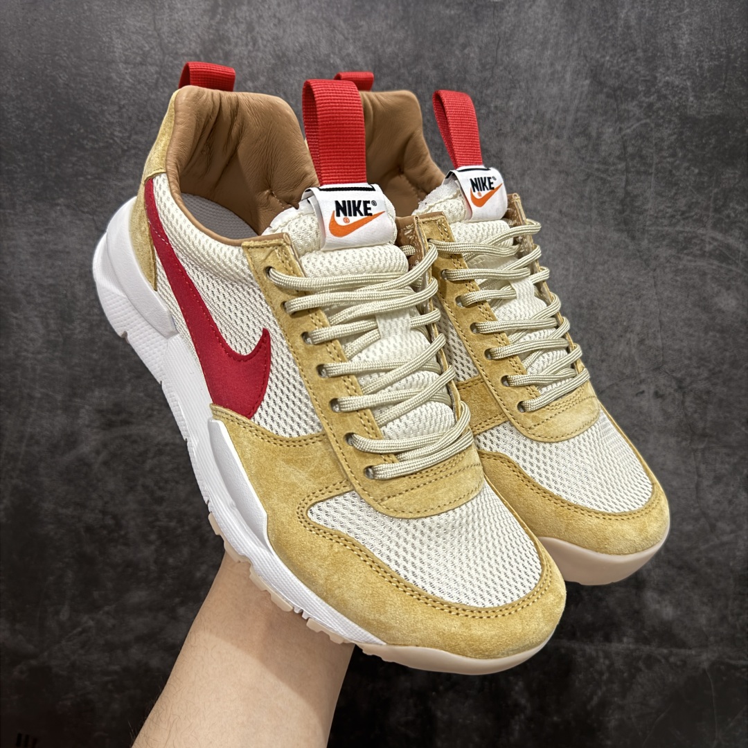 【纯原版】Tom Sachs x NK Craft Mars Yard 2.0 联名宇航员神游太空百搭休闲运动透气慢跑鞋 复古做旧黄红勾 AA2261-100 正确原厂钢印 正确中底针车工艺 原装配件原盒原标 原装进口鞋垫 进口乳胶#原档案私模大底打造 韩国大宇原厂网纱 台湾进口丝绒猪巴革材质饰片 中底外后侧带四杠竖纹原装鞋垫 泡棉乳胶缓震 全套完美原装配件及包装物 尺码：36 36.5 37.5 38 38.5 39 40 40.5 41 42 42.5 43 44 44.5 45-选品中心