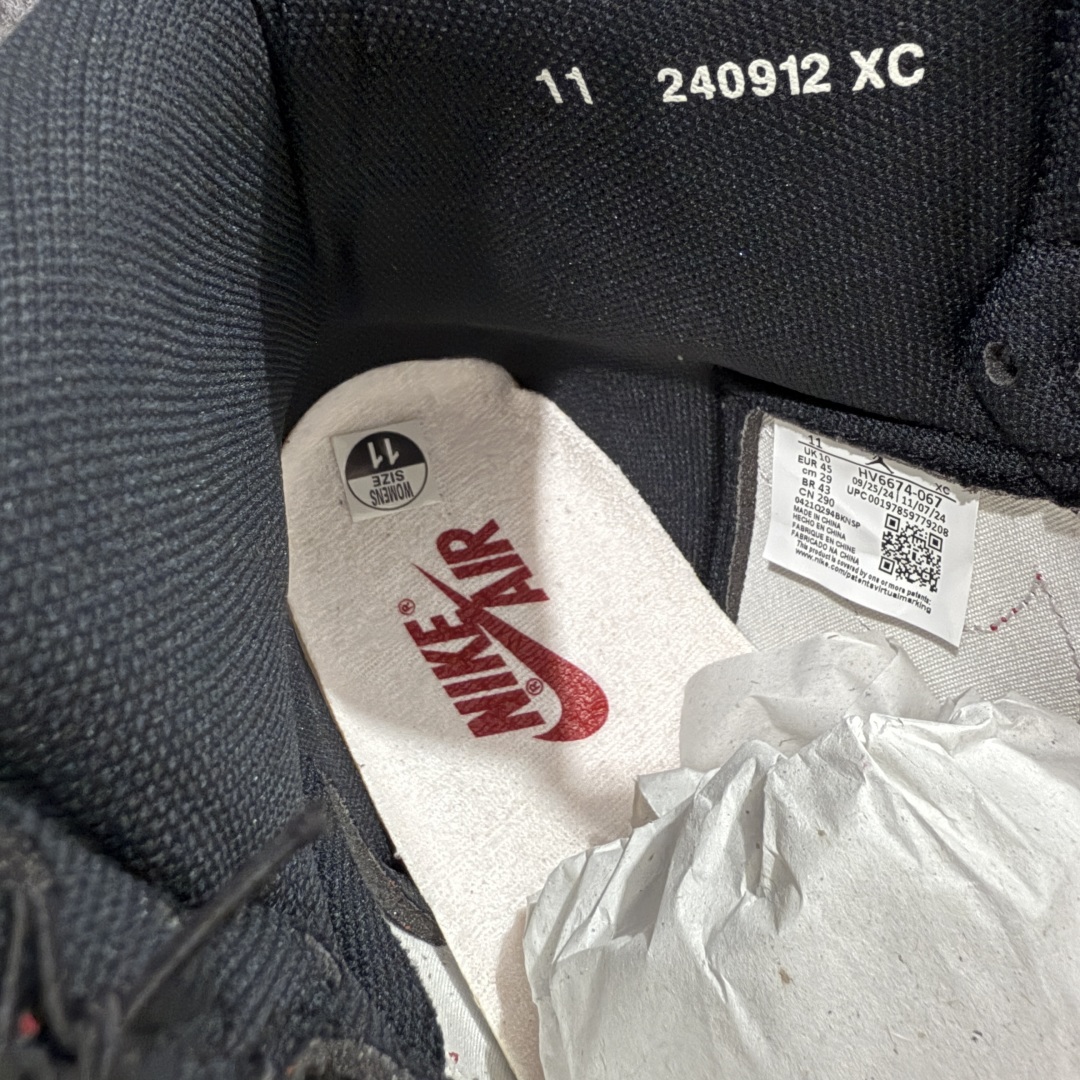 图片[9]-【DG2.0纯原】Jordan Air Jordan 1 High \’85“Bred”禁穿 2025年复刻 舒适百搭 耐磨透气 高帮 复古篮球鞋 男款 黑红 国内版 HV6674-067 高端零售特供批次 产品品控稳定性领先行业 各方面均可对飙LJR版 良心定价不杀猪 SZ原厂全套原楦原纸板冲刀磨具开发 原厂皮料加持 原厂港宝加持定型后跟R度完美 同源原厂电绣 飞翼针数密度立体效果一致 百分百一致原鞋 原厂拉帮工艺 针距密度一致 后跟弧度收口自然不对折 极致一眼正品既视感 进口玻璃冲刀皮料裁剪零毛边 全鞋电脑针车工艺 品控清洁度最高QC检验标准 免检产品 原厂订购鞋盒、鞋标、防尘纸、鞋撑、鞋带 追求极致的原厂味道 尺码：40.5 41 42 42.5 43 44 44.5 45 46 47.5-选品中心