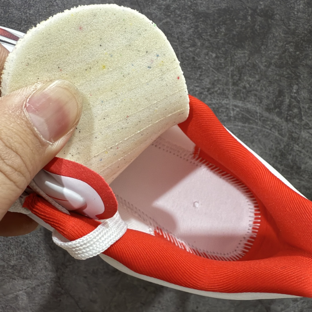 图片[8]-【纯原版】NK Zoom Fly 6 EK竞速飞行6代系列低帮轻质缓震透气休闲运动跑步鞋 HQ3498-100 全新纯原版 超高清洁度做工 正确组合大底 内置抗扭片 完美版型 还原脚感 区别通货 健身跑步必备跑鞋💪🏻 NK旗下主打竞速训练的Zoom Fly 6突然官宣，让不少跑步玩家都激动万分。根据 Nike 的官方说法，鞋款由基普乔格亲自监制并测试，可以说是受到地球最强跑者肯定的一双鞋。近日，这双鞋迎来基普乔格专属配色，并释出了官图。灵感来自基普乔格在土地跑道训练的经历，中底造型旨在还原训练后尘土覆盖的感觉。外观方面，延续了超大 Swoosh 的标志性设计，中底充满棱角感与层次感。科技方面，搭载加量ZoomX 与 SR-02 泡绵及全掌型 FlyPlate 碳纤维板 尺码：36 36.5 37.5 38 38.5 39 40 40.5 41 42 42.5 43 44 44.5 45 46-选品中心