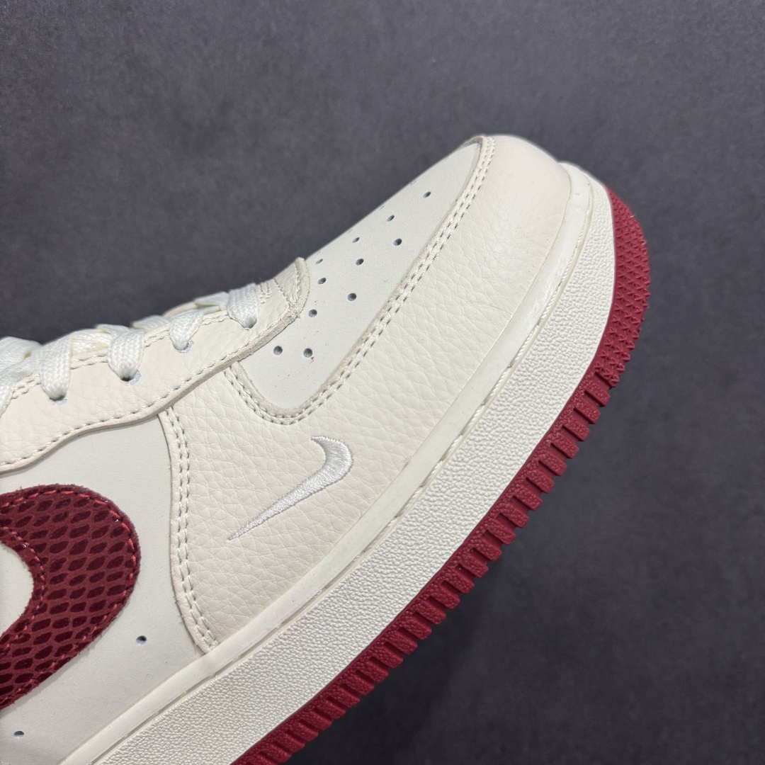 260  NIke Air Force 1 '07 Low “Supreme联名——米红蛇纹勾”空军一号 低帮 运动鞋 DF0188-040