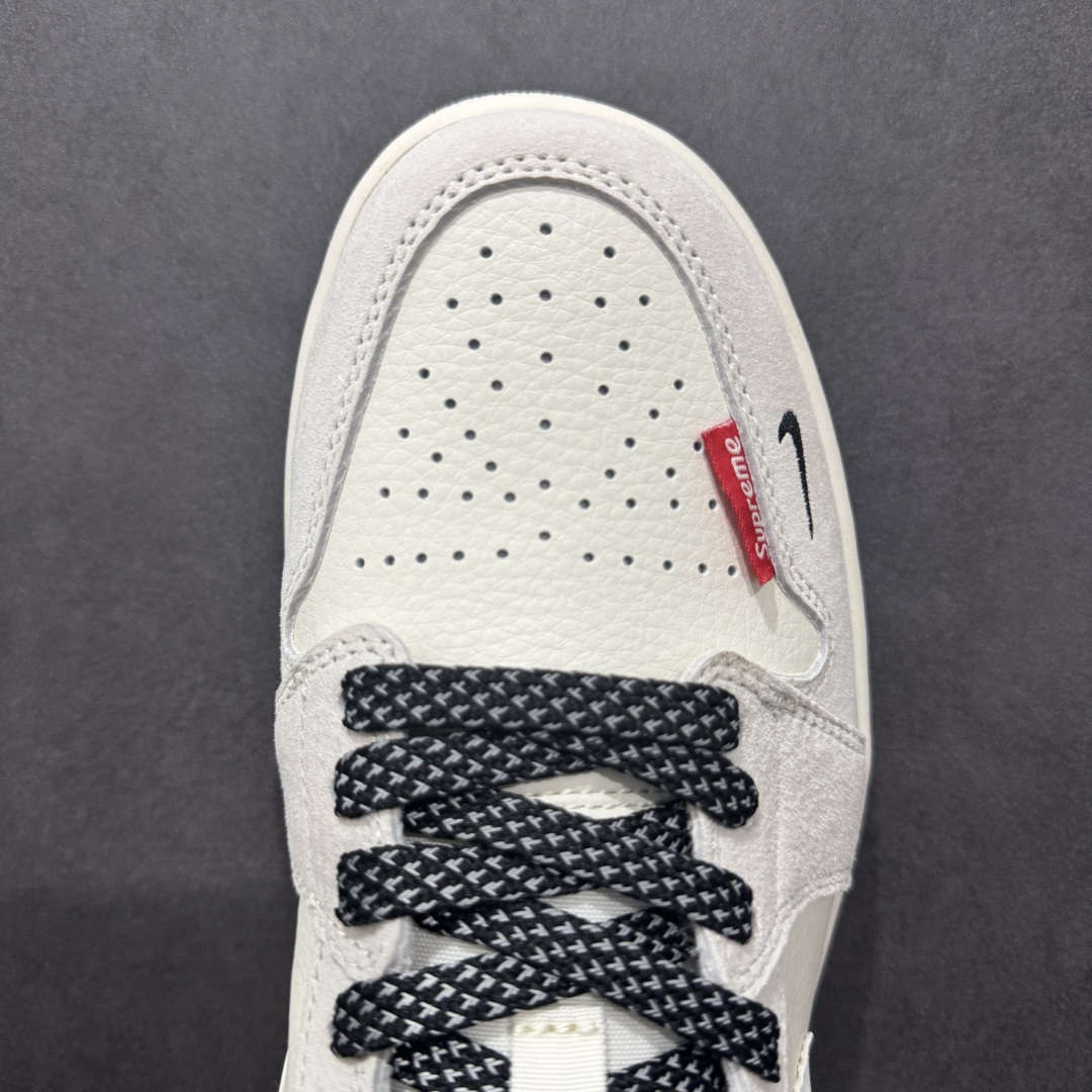 260  【定制版】Air Jordan 1 Retro Low x Supreme 白黑小钩  XS6086-009