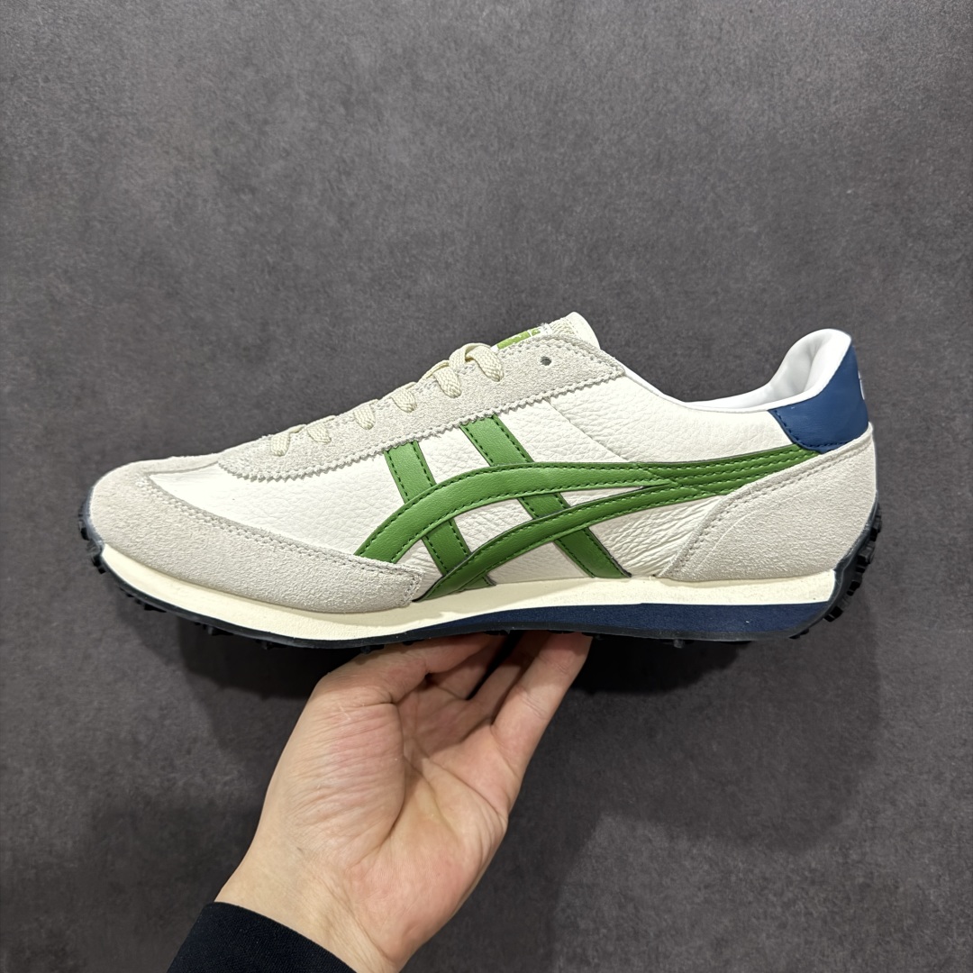 图片[2]-【公司级】Onitsuka Tiger鬼塚虎/鬼冢虎阿甘鞋EDR 78™休闲鞋78系列 中性休闲运动鞋 复古风的日常百搭神器它的设计灵感来源于经典跑步鞋，简约又不失时尚感。经典配色让整双鞋看起来特别温暖，搭配牛仔裤或者休闲裤都非常合适。鞋身采用优质材料制成，穿着起来轻便又舒适，长时间走路也不会觉得累。这双鞋的设计细节也很用心，鞋底纹路清晰，抓地力强，适合各种场合。无论是日常通勤还是周末出游，它都能成为你的最佳拍档。 尺码： 36-45 含半码 编码： FS220240-选品中心