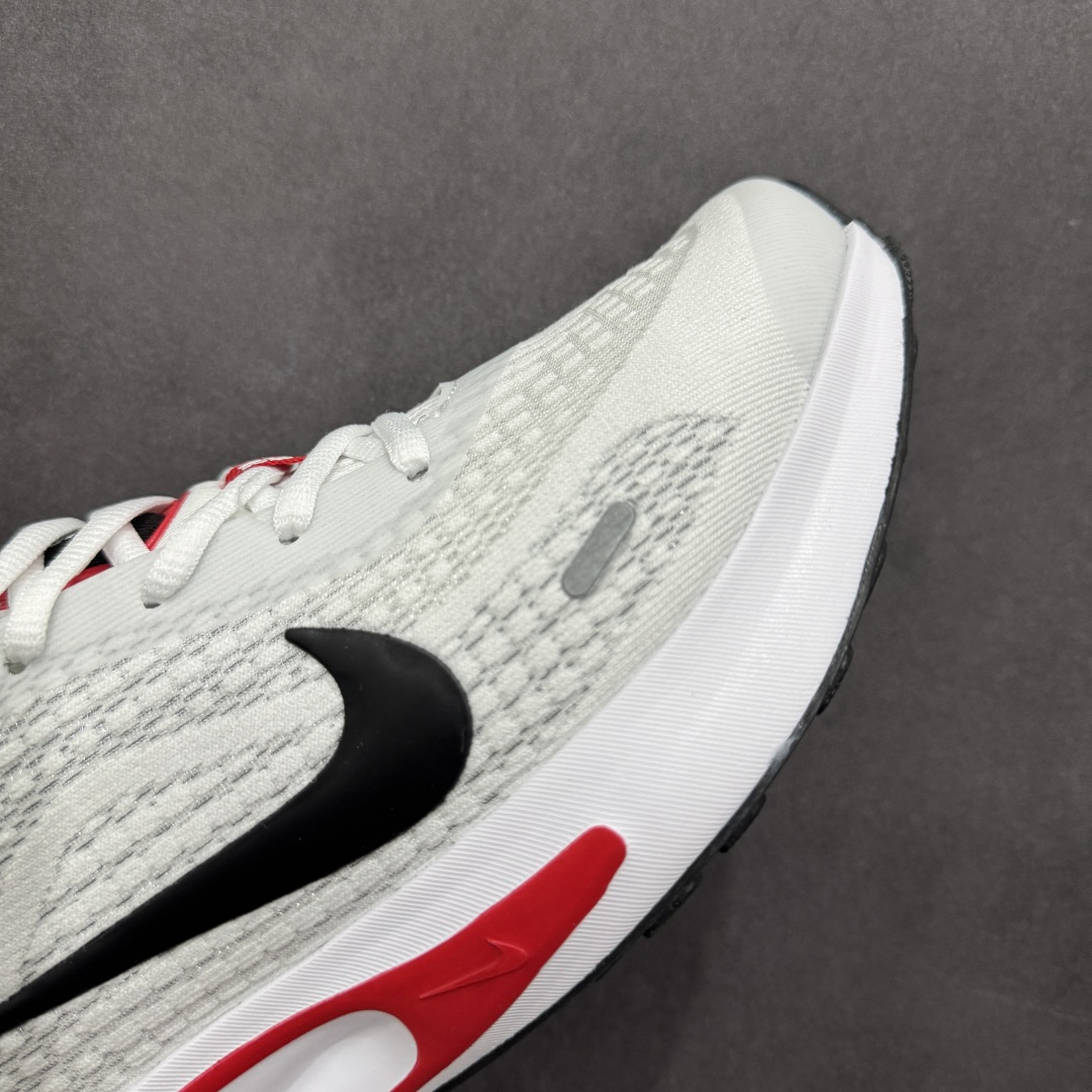 180  Nike Journey Run 2024 飞速跑步鞋    FN0228-103