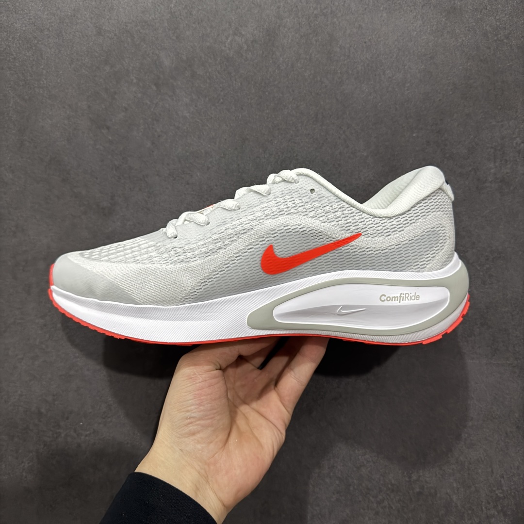 180  Nike Journey Run 2024 飞速跑步鞋  FN0228-106