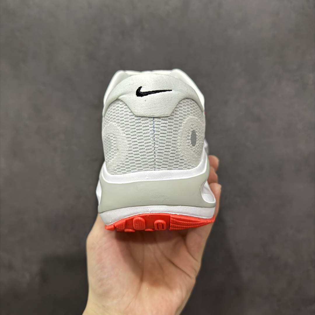 180  Nike Journey Run 2024 飞速跑步鞋  FN0228-106