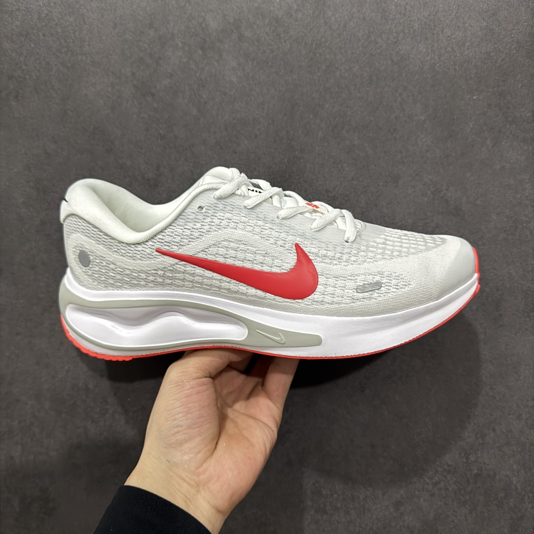 180  Nike Journey Run 2024 飞速跑步鞋  FN0228-106