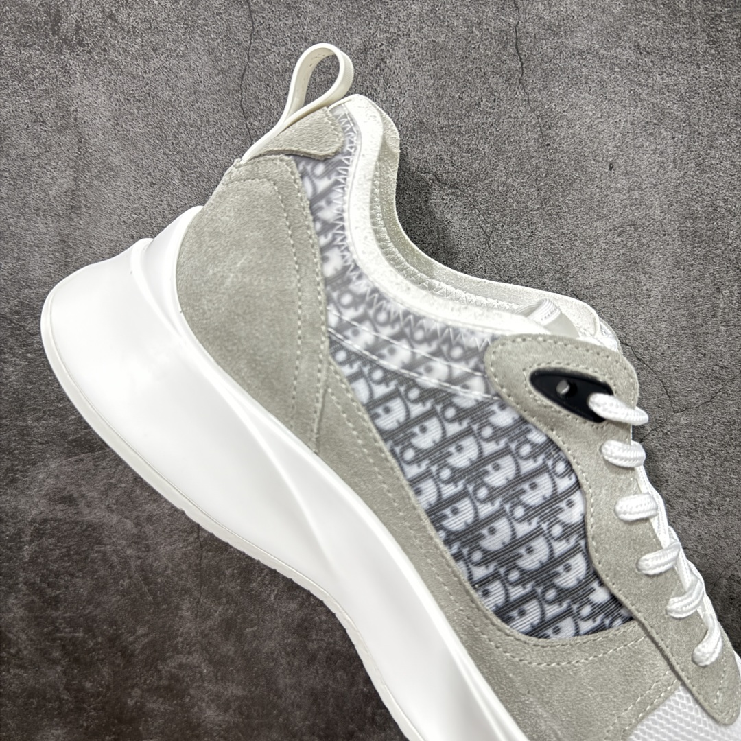 图片[7]-【外贸订单】 B25系列 Dior 运动鞋 跑步鞋 原版购入开发 这款 B25 Runner 运动鞋结合运动版型与 Dior 优雅的经典标识。采用迪奥灰和白色光滑牛皮革精心制作，饰以经典的米色和黑色 Oblique 印花提升格调。搭配白色纹理橡胶鞋底，可为各式休闲造型增添经典气质，更显精致 配送专柜精美包装，面料采用原版定制牛皮+Oblique 印花布 定制进口超细纤维 增高3.5CM 尺码： 40 41 42 43 44 45 46-选品中心