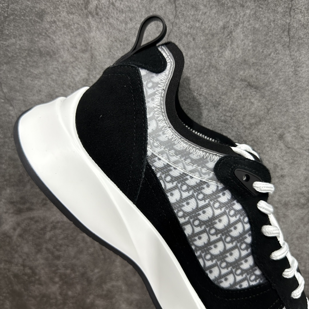 图片[7]-【外贸订单】 B25系列 Dior 运动鞋 跑步鞋 原版购入开发 这款 B25 Runner 运动鞋结合运动版型与 Dior 优雅的经典标识。采用迪奥灰和白色光滑牛皮革精心制作，饰以经典的米色和黑色 Oblique 印花提升格调。搭配白色纹理橡胶鞋底，可为各式休闲造型增添经典气质，更显精致 配送专柜精美包装，面料采用原版定制牛皮+Oblique 印花布 定制进口超细纤维 增高3.5CM 尺码： 40 41 42 43 44 45 46-选品中心