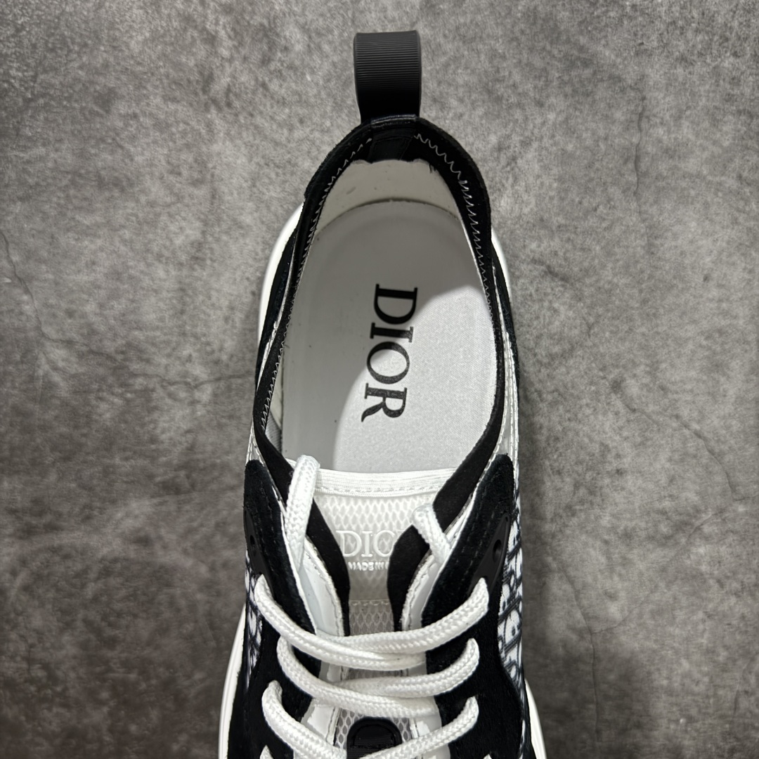 图片[8]-【外贸订单】 B25系列 Dior 运动鞋 跑步鞋 原版购入开发 这款 B25 Runner 运动鞋结合运动版型与 Dior 优雅的经典标识。采用迪奥灰和白色光滑牛皮革精心制作，饰以经典的米色和黑色 Oblique 印花提升格调。搭配白色纹理橡胶鞋底，可为各式休闲造型增添经典气质，更显精致 配送专柜精美包装，面料采用原版定制牛皮+Oblique 印花布 定制进口超细纤维 增高3.5CM 尺码： 40 41 42 43 44 45 46-选品中心