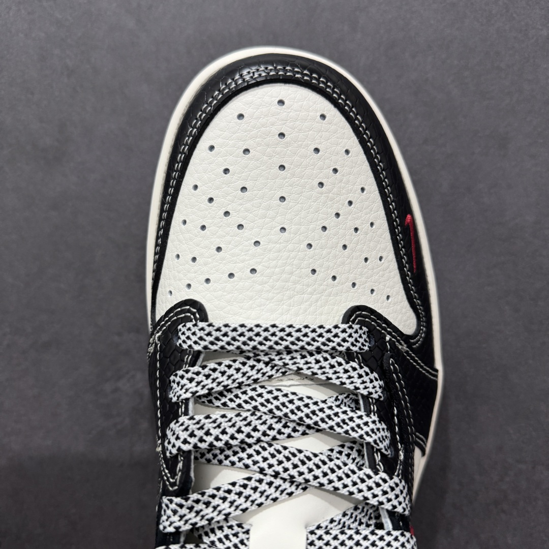 280  【定制版】Travis Scott x Fragment Design x Air Jordan 1 Low OG SP AJ1 乔1 蛇年限定 双拼黑蛇纹 低帮文化休闲板鞋 YX5066-306