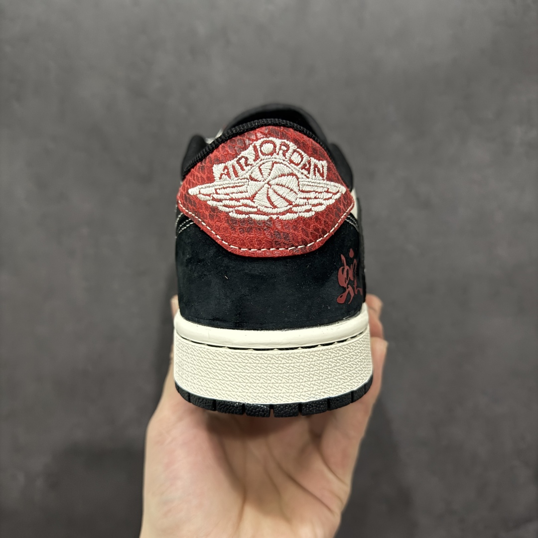 280  【定制版】Travis Scott x Fragment Design x Air Jordan 1 Low OG SP AJ1 乔1 蛇年限定 双拼黑蛇纹 低帮文化休闲板鞋 YX5066-306