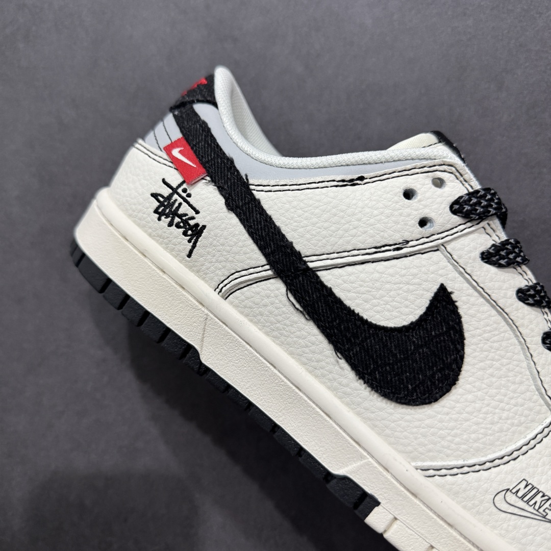 图片[6]-【定制版】Nike SB Dunk Low 斯图西联名 双拼黑布勾 周年高端定制 低帮休闲板鞋 ZH2598-266  #定制鞋盒 大厂纯原品质出货 超高清洁度 皮料切割干净无任何毛边 细节完美   尺码：36 36.5 37.5 38 36.5 39 40 40.5 41 42 42.5 43 44 44.5 45-选品中心