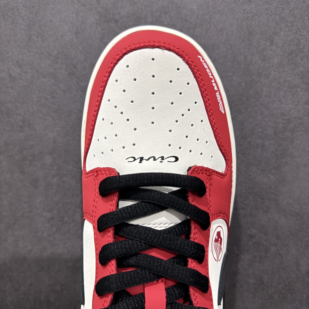 【定制版】Nike SB Dunk Low 联名配色 机车白红 周年高端定制 低帮休闲板鞋 MU0232-367