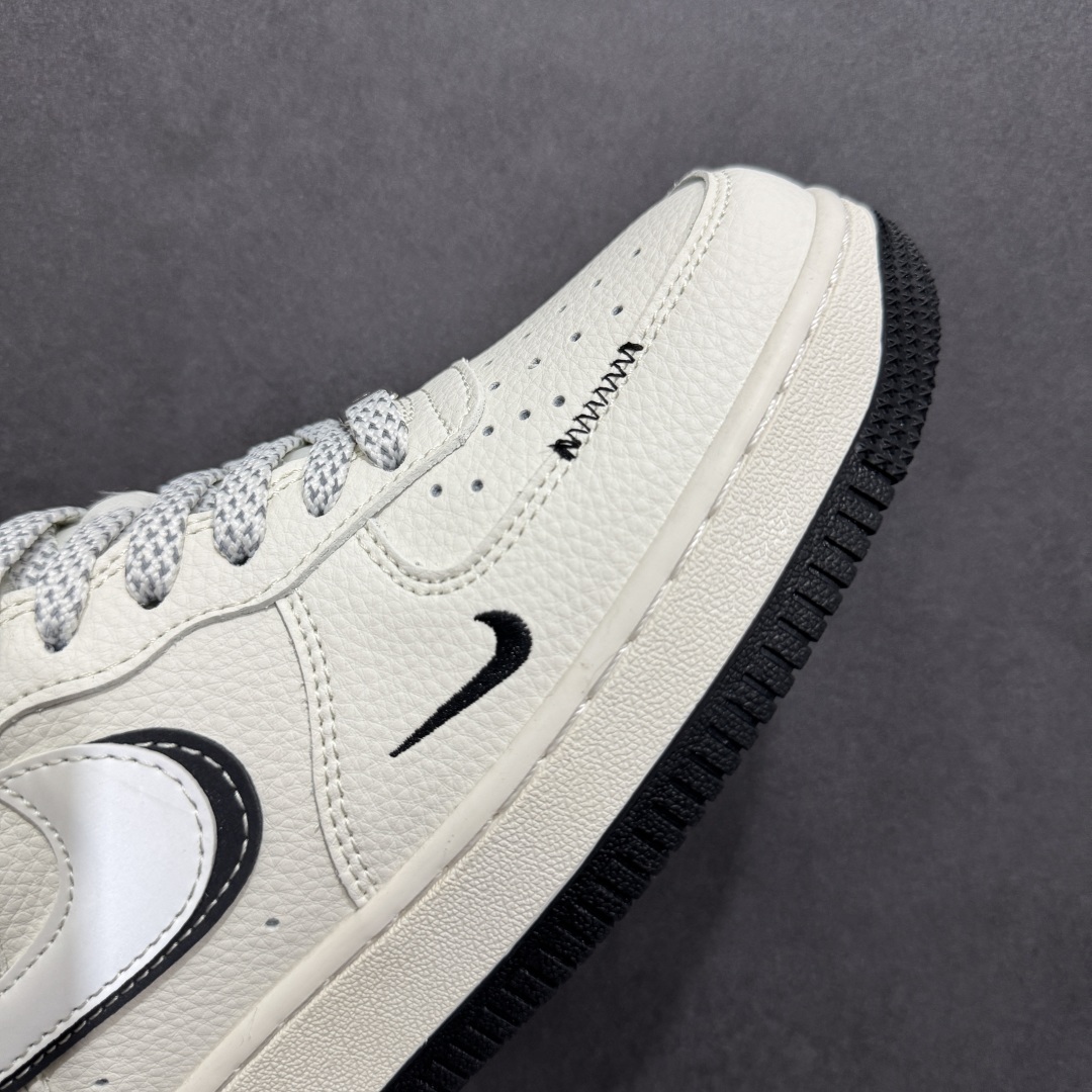 260  【定制版】Nike Air Force 1'07 Low Supreme联名 白黑双勾 空军一号低帮休闲板鞋 XS1958-545