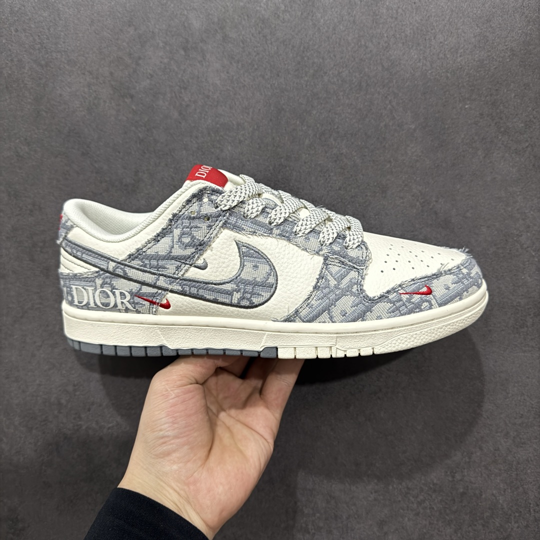 280  【定制版】Nike SB Dunk Low x DIOR 白灰蓝小钩  SJ2558-013