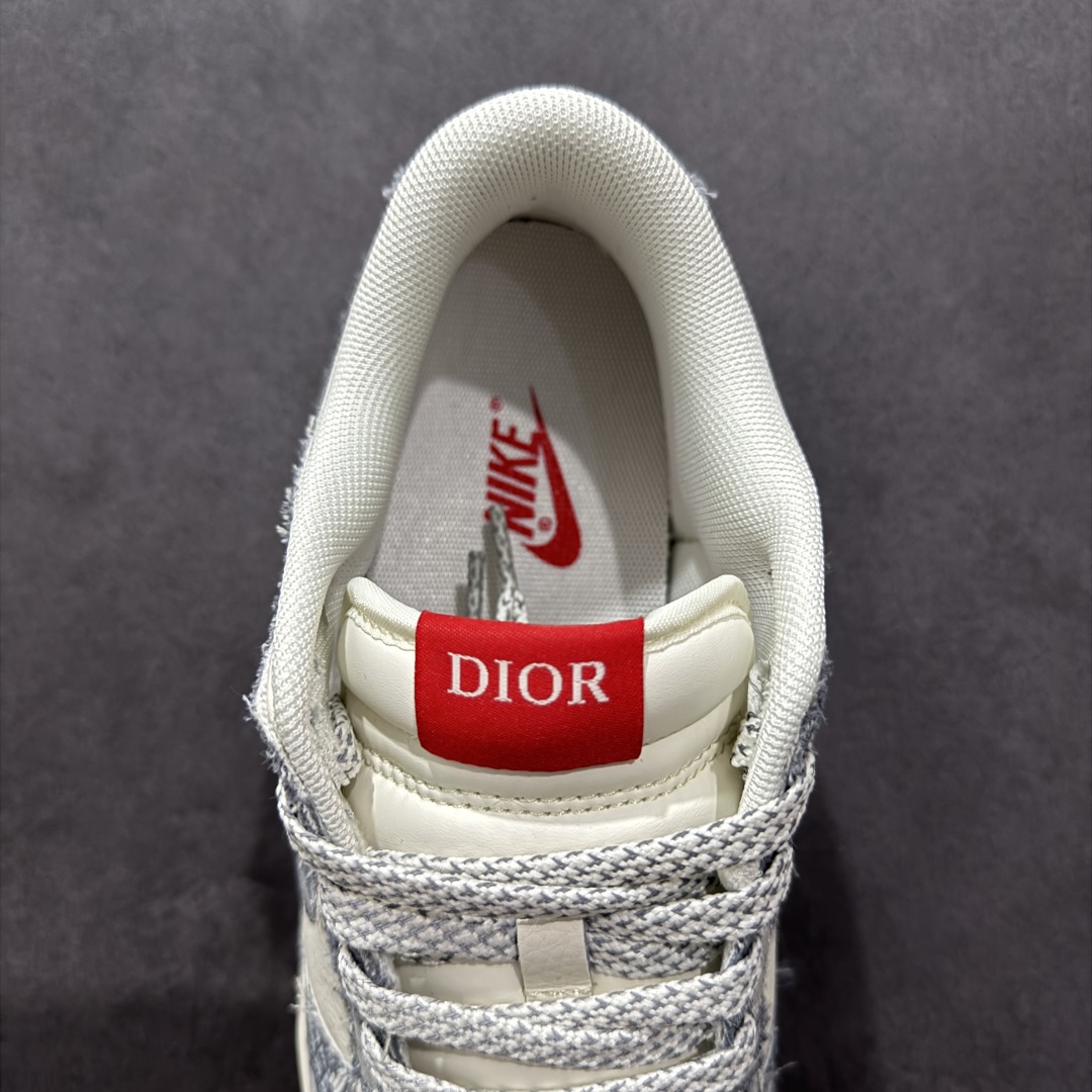 280  【定制版】Nike SB Dunk Low x DIOR 白灰蓝小钩  SJ2558-013