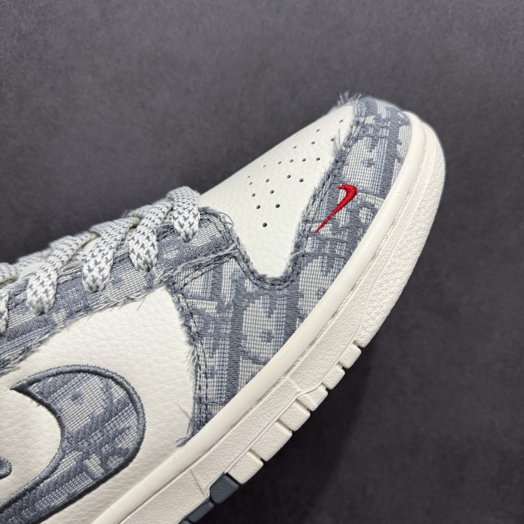 280  【定制版】Nike SB Dunk Low x DIOR 白灰蓝小钩  SJ2558-013
