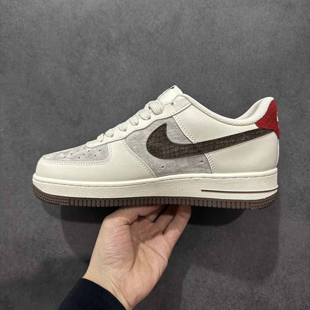 260  【定制版】Nike Air Force 1'07 Low LV联名 米棕红尾 空军一号低帮休闲板鞋 XX3168-129