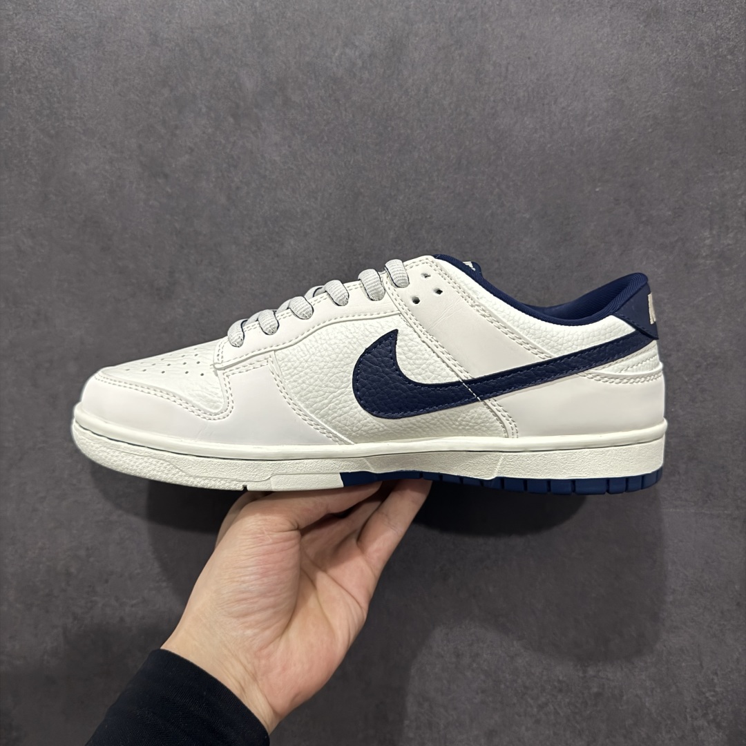 280  【定制版】Nike SB Dunk Low 联名三勾 奶白深蓝 周年高端定制 低帮休闲板鞋 SC9207-402