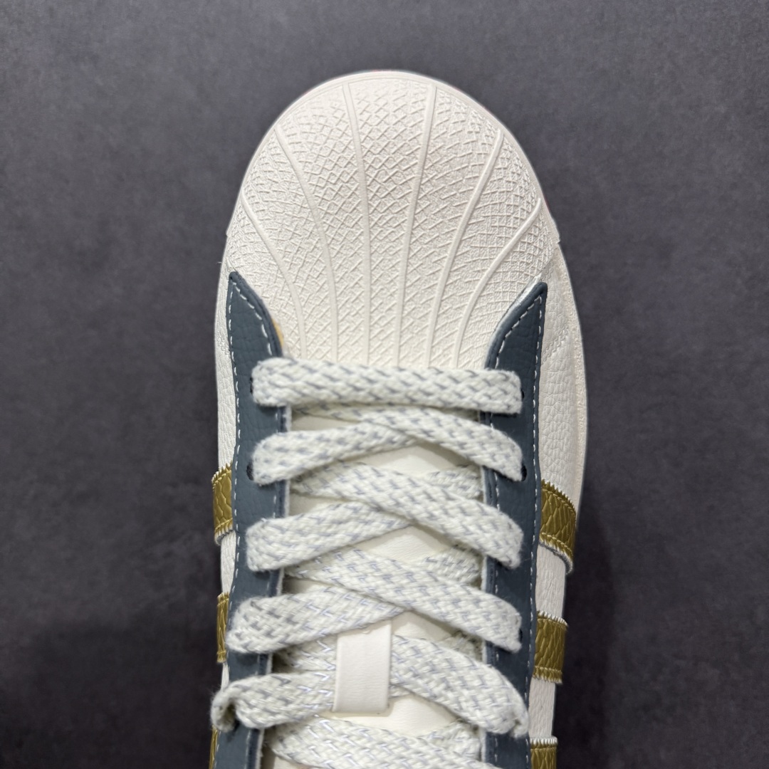 
【定制版】AD Originals Superstar x Stussy 白蓝金
采用全新头层拼接皮