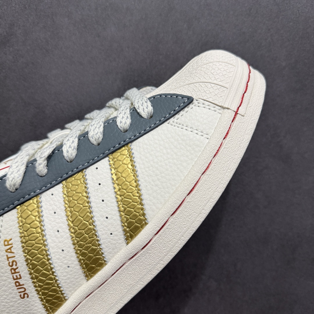  
【定制版】AD Originals Superstar x Stussy 白蓝金
采用全新头层拼接皮