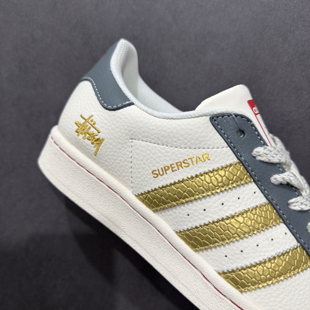  
【定制版】AD Originals Superstar x Stussy 白蓝金
采用全新头层拼接皮