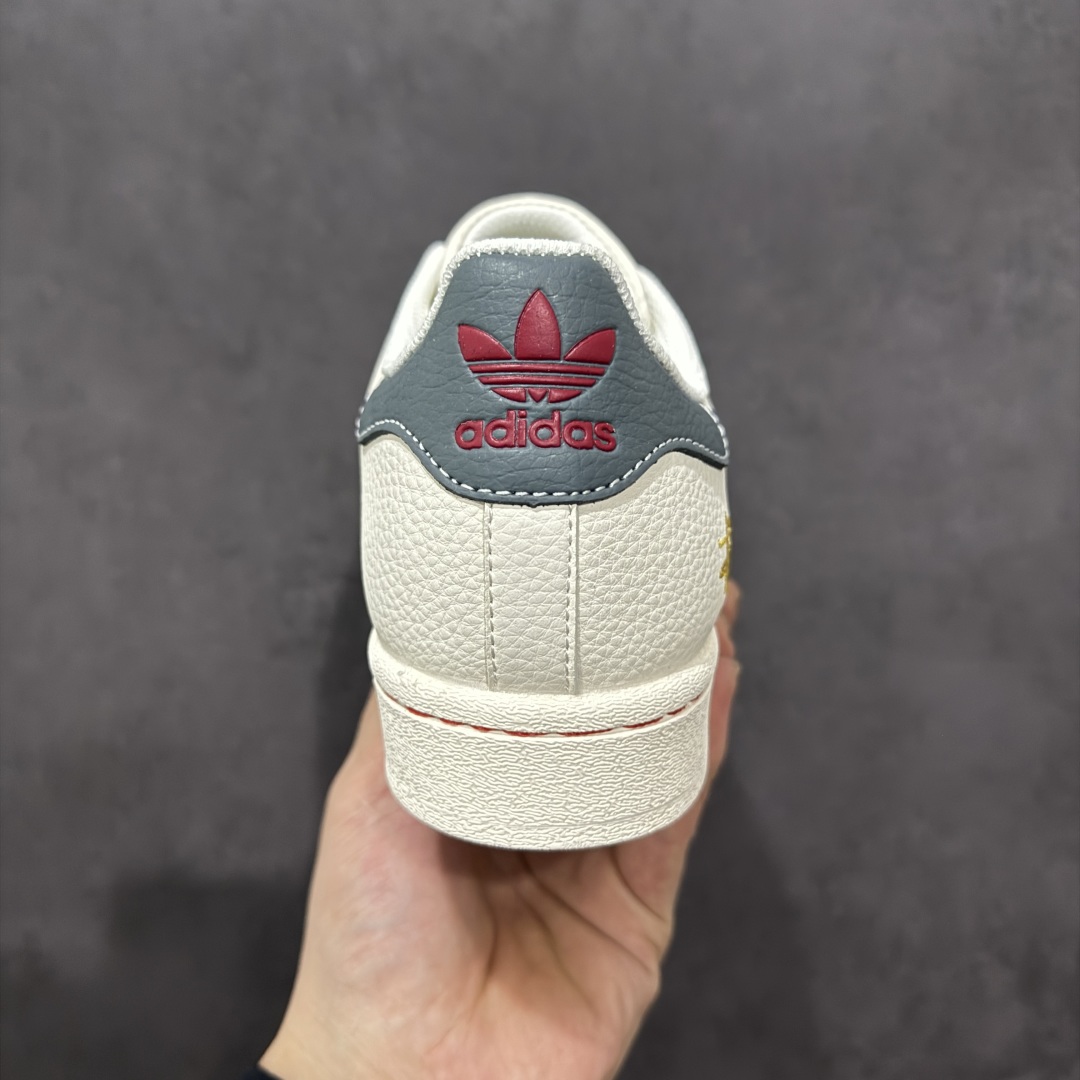  
【定制版】AD Originals Superstar x Stussy 白蓝金
采用全新头层拼接皮