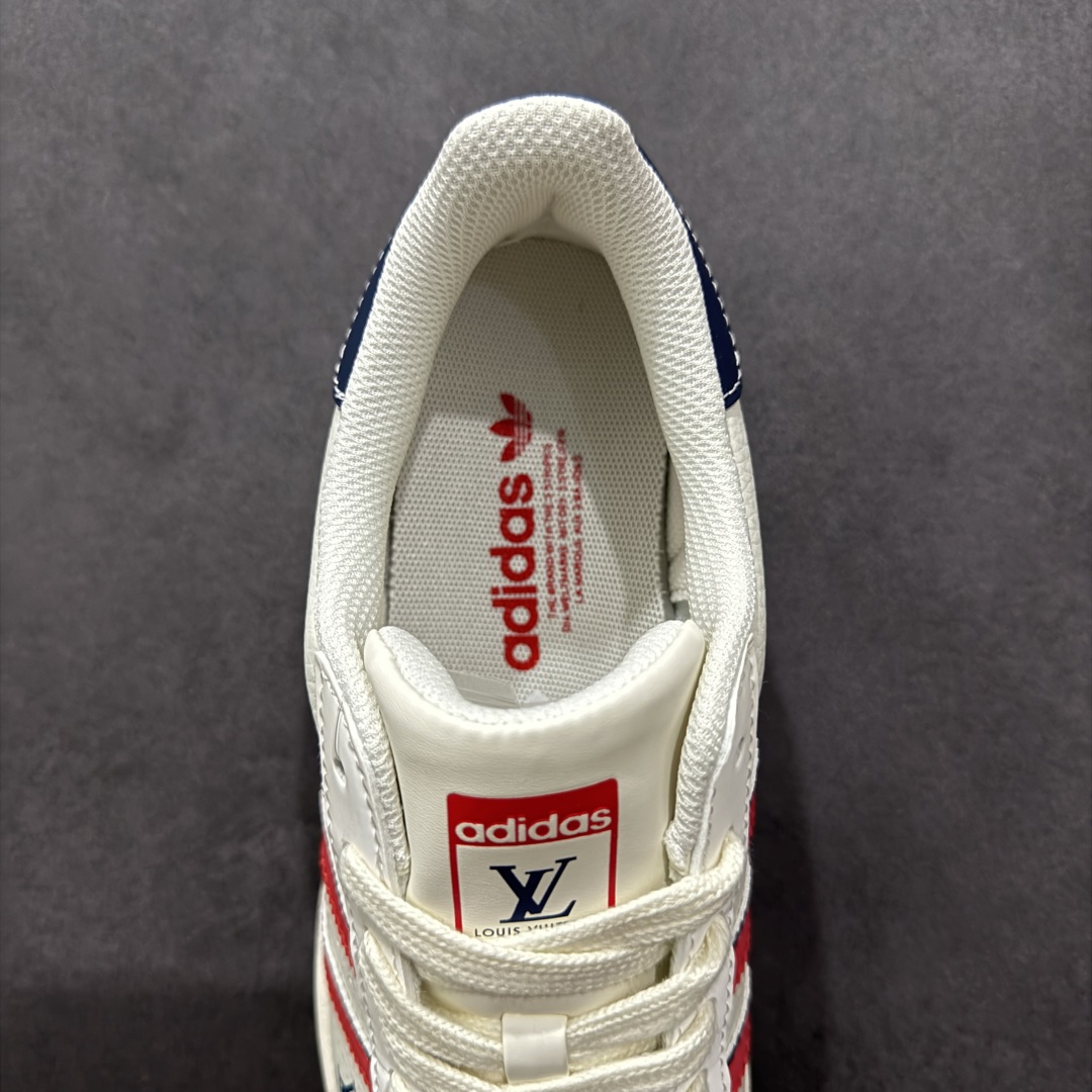  
【定制版】AD Originals Superstar x Louis Vuitton 白蓝红
采用