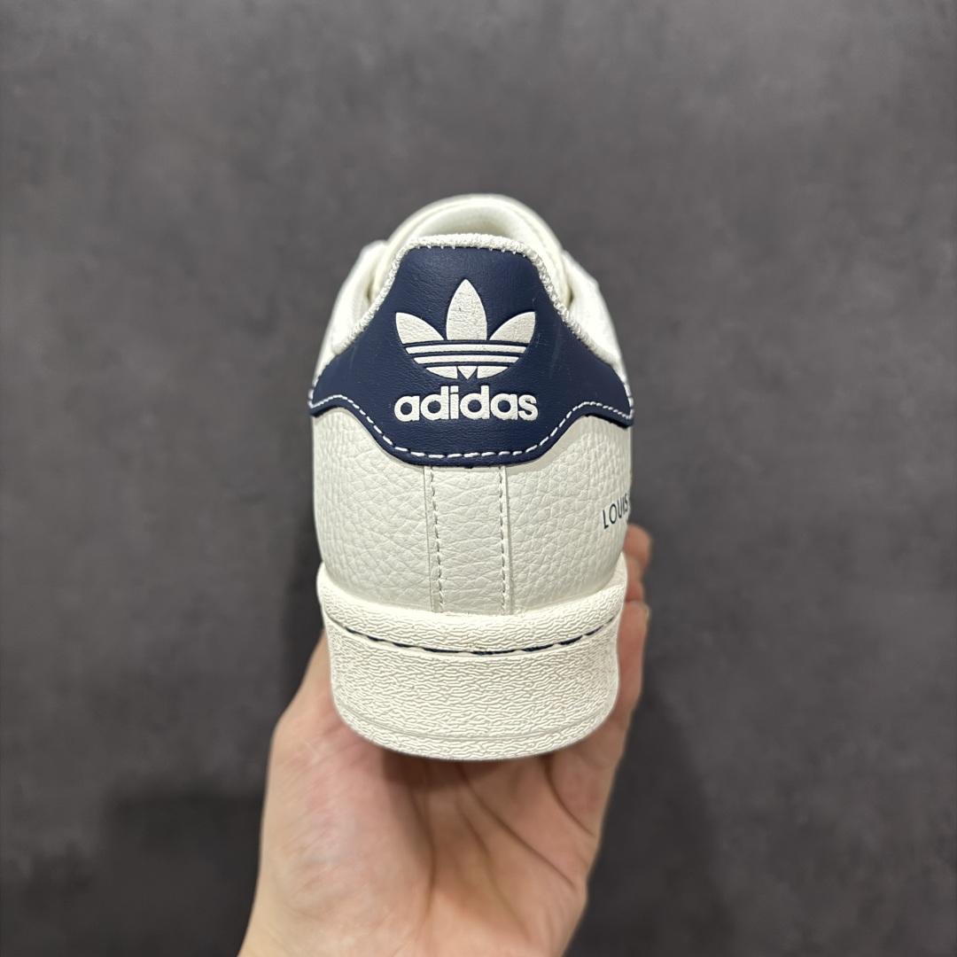  
【定制版】AD Originals Superstar x Louis Vuitton 白蓝红
采用