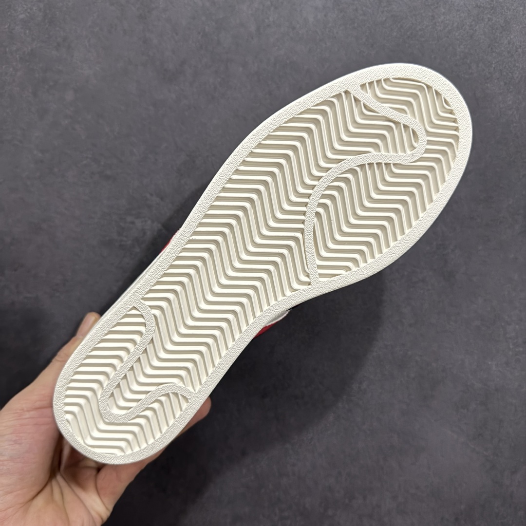  
【定制版】AD Originals Superstar x Louis Vuitton 白蓝红
采用