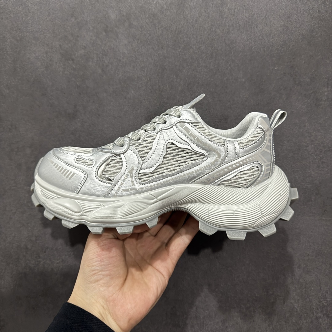 图片[2]-【公司级】GG-CC Chunky Low休闲时尚运动厚底增高老爹鞋系列 广东大厂出品 完美细节 25ss春季新款厚底增高 大长腿 时髦look轻松定格 不费力展现率性氛围 高档银盒 酷帅机能风不规则设计大底 双鞋带拼色造型设计 轻便舒适百搭 GGcc厚底增高不管怎么搭都好看~ 尺码： 35 36 37 38 39 40-选品中心