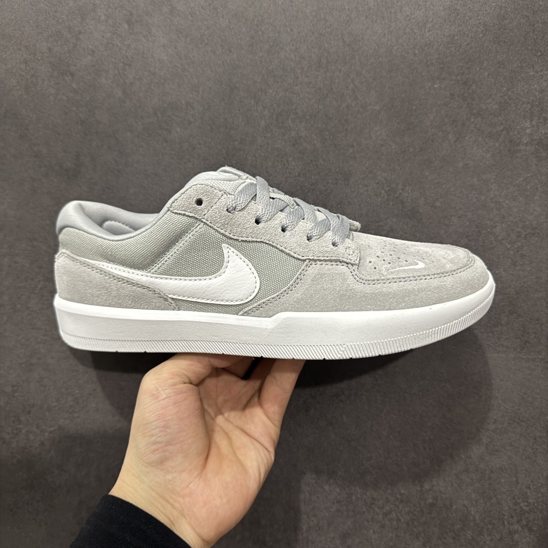 【纯原版】NK SB Force 58 空军58系列低帮休闲运动滑板板鞋 CZ2959-004 市面最高版出货 区别市场通货便宜版本 质感细节 中底鞋垫都不一样 欢迎对比 鞋面由帆布和麂皮拼接 层次感丰富 搭配硫化外底 耐磨耐穿 鞋舌及中底后跟处饰有SB Logo 表明鞋款身份 采用包边设计 经久耐穿 硫化结构则有效提升灵活性 穿上这款全新推出的创意力作 助你耀动街头 尺码:36 36.5 37.5 38 38.5 39 40 40.5 41 42 42.5 43 44 45-选品中心