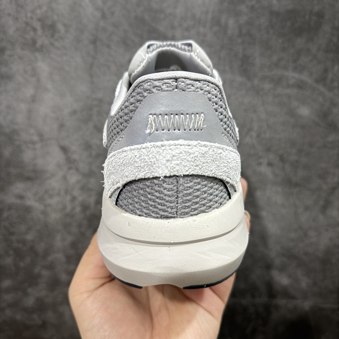  
【RS纯原】Adidas LIGHTBLAZE 舒适防滑 新款阿迪达斯低帮跑步鞋 极致轻盈的Ligh