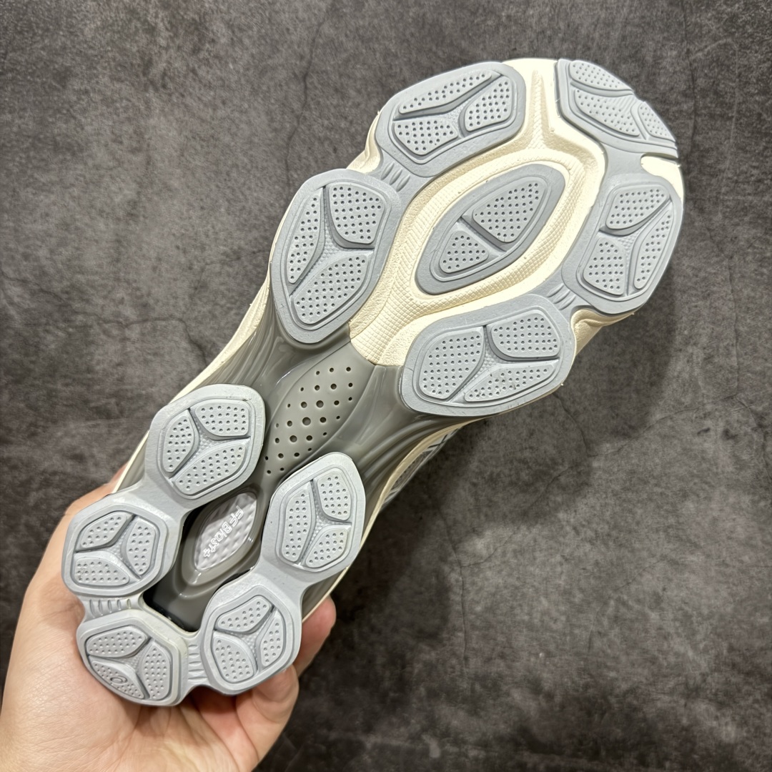  
【纯原版】Asics Gel-Kinetic Fluent 纯原版本
亚瑟士运动休闲透气专业跑鞋 
