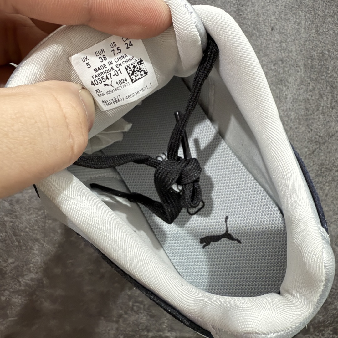 图片[6]-【纯原神版】Puma Speedcat OG Sparco 彪马罗马阿莫尔系列 复古运动休闲赛车跑鞋 市场顶级正确版本 版型 细节 烫金走线区分市面通货 欢迎对比🆚 工厂耗时3个月开发 原装档案原数据纸版楦型 采用鞋面材质(正确二次成型\’猛帮\’成型工艺🆚区别市面版本!!) 外置原数据开发轻量耐磨橡胶大底💪🏻 全球知名运动品牌PUMA宝马赛车系列 融合了宝马车队的标志性配色 以趣味十足又前卫复古的设计引领潮流 将赛道精神融入街头时尚 开启前卫竞速之旅 主打前卫复古风 Roma鞋款的鞋侧以复古的流线造型 缀以宝马经典Logo 巧妙吸睛 而Speedcat鞋款以亮眼三色条纹元素缀以舒适鞋面 赋予了独特的个性美学 演绎赛车的无尽能量 货号：403547-01-选品中心