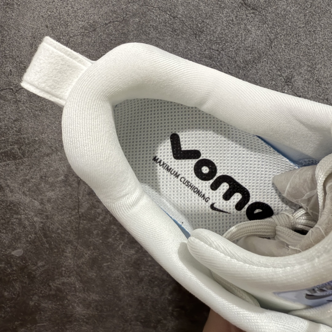  
【纯原版】NK Zoom VOMERO 18 轻量跑鞋
耐克网透面气 训跑练步鞋

市面唯一正确组合